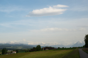 Markantes Wetterereignis im Mai 2014: Schmutziger Föhn (mit Saharastaub) am 21. und 22., hier mit getrübtem Blick zu den Berner Alpen